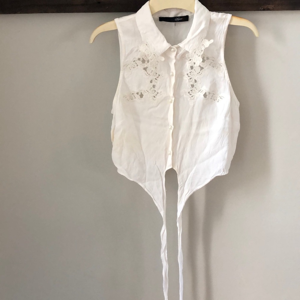 White lace button up crop tie shirt with collar